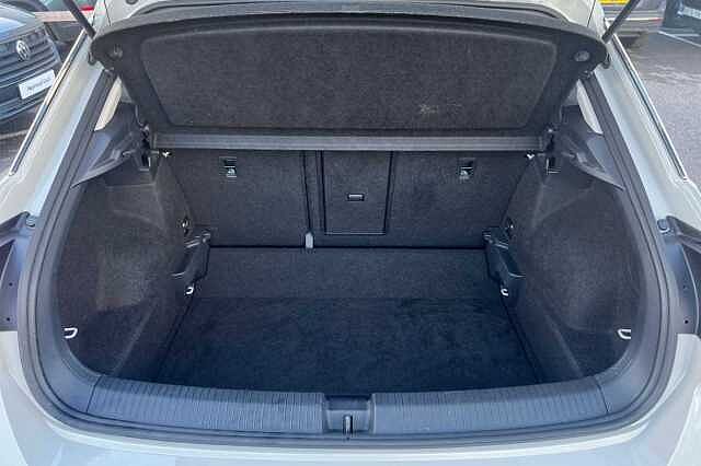 Used Volkswagen T-Roc 2022 for sale - 76387032: Photo 11