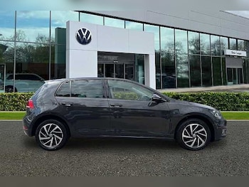 Used Volkswagen Golf 2019 for sale - 78459271: Photo