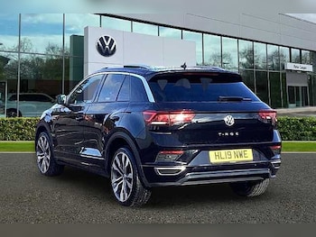 Used Volkswagen T-Roc 2019 for sale - 77207595: Photo