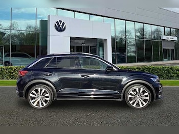 Used Volkswagen T-Roc 2019 for sale - 77207595: Photo