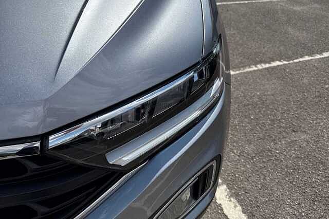 Used Volkswagen T-Roc 2025 for sale - 76836814: Photo 21