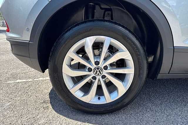 Used Volkswagen T-Roc 2025 for sale - 76836814: Photo 5