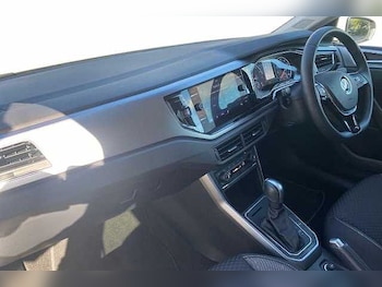 Used Volkswagen Polo 2021 for sale - 76082167: Photo 2