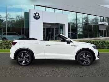 Used Volkswagen T-Roc 2023 for sale - 78091249: Photo