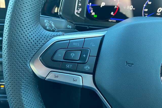 Used Volkswagen T-Roc 2025 for sale - 77069408: Photo 15