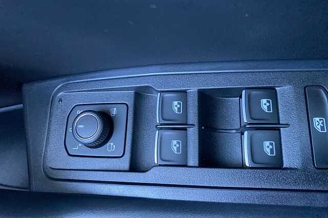 Used Volkswagen T-Roc 2025 for sale - 77069408: Photo 24