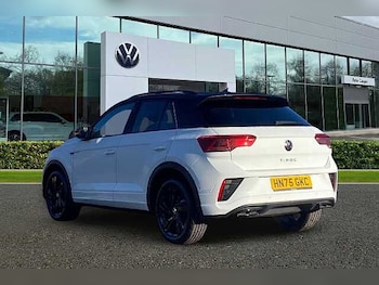 Used Volkswagen T-Roc 2025 for sale - 77069408: Photo