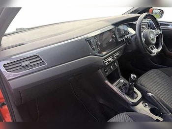 Used Volkswagen Polo 2019 for sale - 77720919: Photo