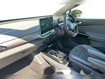 Used Volkswagen ID4 2025 for sale - 76186209: Photo 2