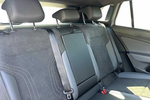 Used Volkswagen ID4 2025 for sale - 76186209: Photo 8