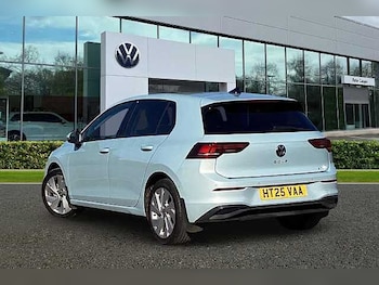 Used Volkswagen Golf 2025 for sale - 77720923: Photo