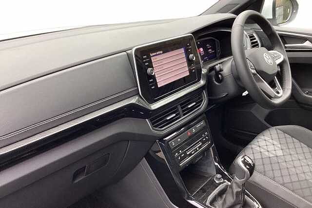 Used Volkswagen T-Cross 2026 for sale - 77643591: Photo 2