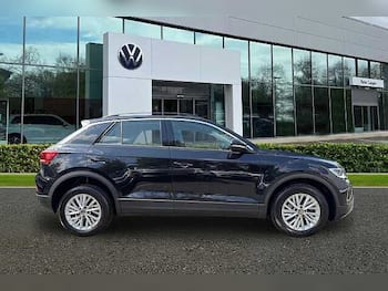 Used Volkswagen T-Roc 2022 for sale - 79594386: Photo