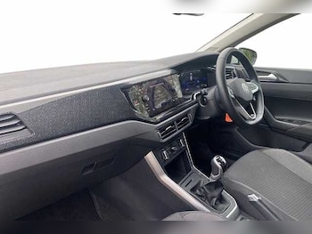 Used Volkswagen Polo 2024 for sale - 78045351: Photo