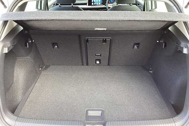 Used Volkswagen Golf 2020 for sale - 76946045: Photo 11