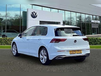 Used Volkswagen Golf 2020 for sale - 76946045: Photo