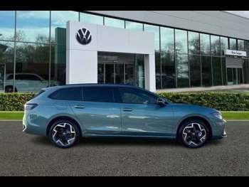 Used Volkswagen Passat 2024 for sale - 74450183: Photo