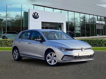 Volkswagen - Golf