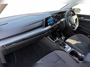 Used Volkswagen Golf 2023 for sale - 78182469: Photo