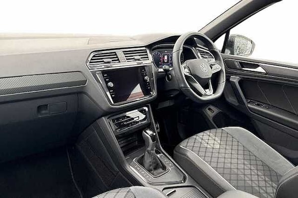 Used Volkswagen Tiguan 2024 for sale - 76245845: Photo 2