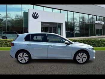 Used Volkswagen Golf 2024 for sale - 74671371: Photo