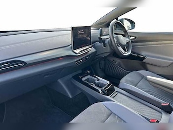 Used Volkswagen ID.4 2025 for sale - 77077415: Photo