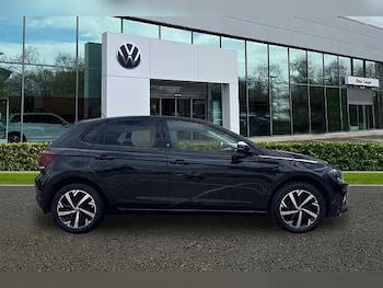 Used Volkswagen Polo 2019 for sale - 78242349: Photo