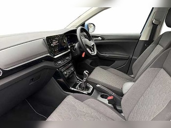 Used Volkswagen T-Cross 2024 for sale - 76064514: Photo 2