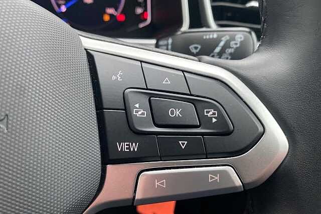Used Volkswagen T-Roc 2023 for sale - 76069829: Photo 17