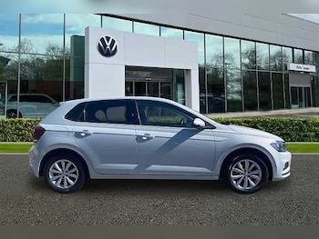 Used Volkswagen Polo 2020 for sale - 78383178: Photo