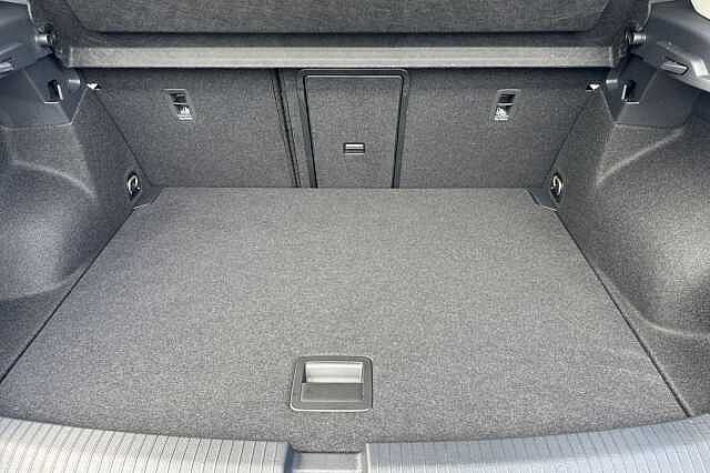 Used Volkswagen T-Roc 2025 for sale - 76836816: Photo 11