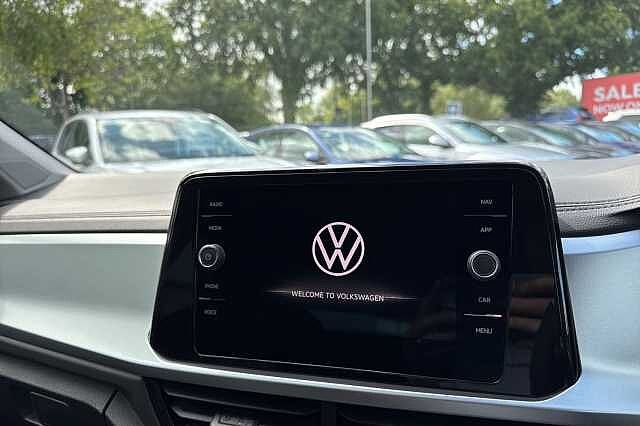 Used Volkswagen T-Roc 2025 for sale - 76836816: Photo 13