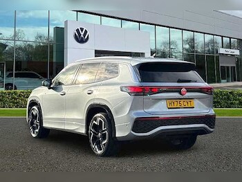 Used Volkswagen Touran 2025 for sale - 76807756: Photo