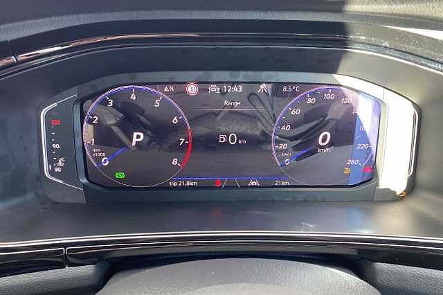 Used Volkswagen T-Roc 2025 for sale - 77077418: Photo 18