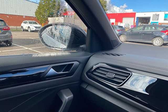 Used Volkswagen T-Roc 2025 for sale - 77077418: Photo 31