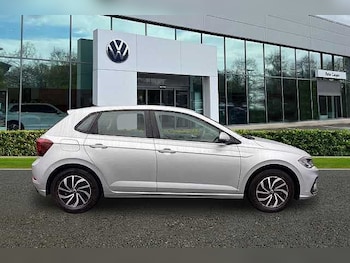 Used Volkswagen Polo 2024 for sale - 77766283: Photo