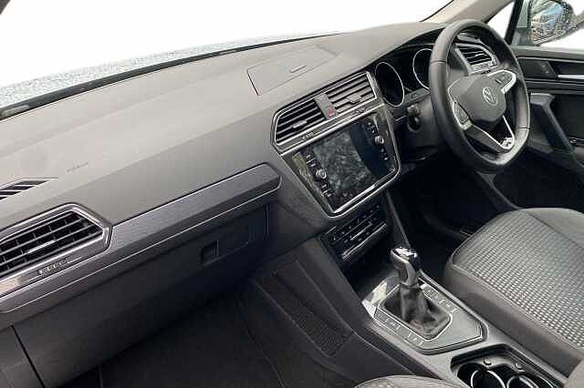 Used Volkswagen Tiguan 2021 for sale - 76536457: Photo 2
