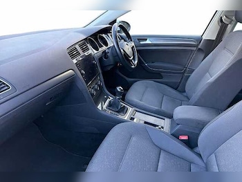 Used Volkswagen Golf 2020 for sale - 77303422: Photo