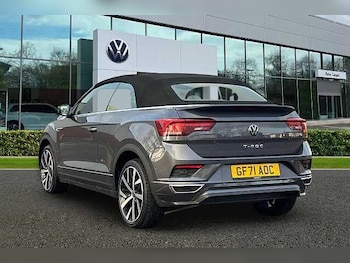 Used Volkswagen T-Roc 2021 for sale - 77136238: Photo