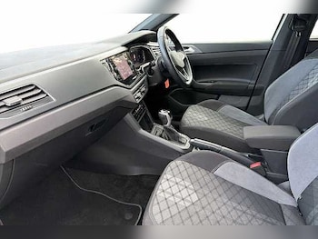 Used Volkswagen Polo 2022 for sale - 77213284: Photo