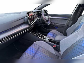 Used Volkswagen Golf 2025 for sale - 77378302: Photo