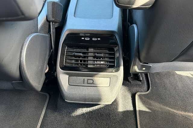 Used Volkswagen ID.4 2023 for sale - 76310022: Photo 24