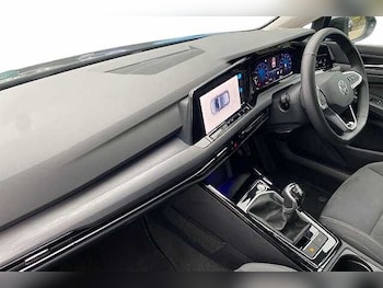 Used Volkswagen Golf 2024 for sale - 76064509: Photo 2