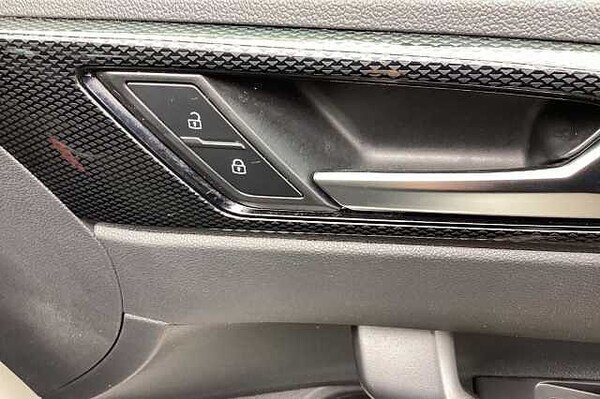 Used Volkswagen Polo 2023 for sale - 76143220: Photo 32