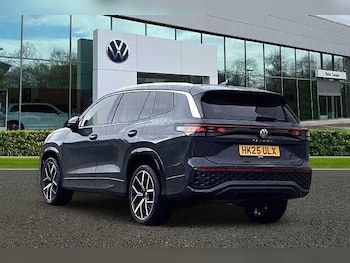 Used Volkswagen Touran 2025 for sale - 76611710: Photo