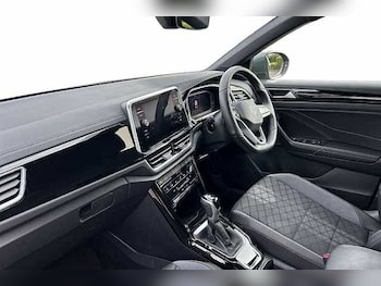 Used Volkswagen T-Roc 2023 for sale - 77906213: Photo