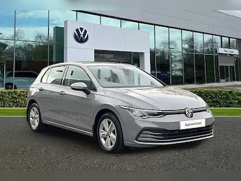 Volkswagen - Golf