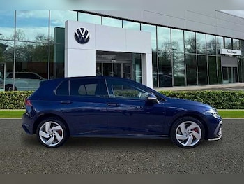 Used Volkswagen Golf 2023 for sale - 78182471: Photo