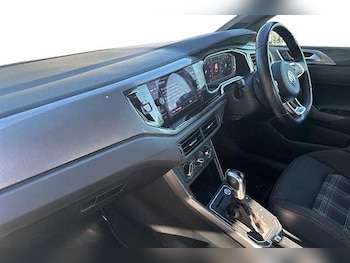 Used Volkswagen Polo 2019 for sale - 75995158: Photo 2