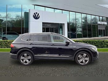 Used Volkswagen Tiguan Allspace 2023 for sale - 77792743: Photo